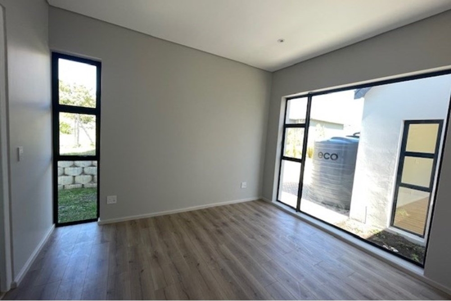 4 Bedroom Property for Sale in Baron View Western Cape